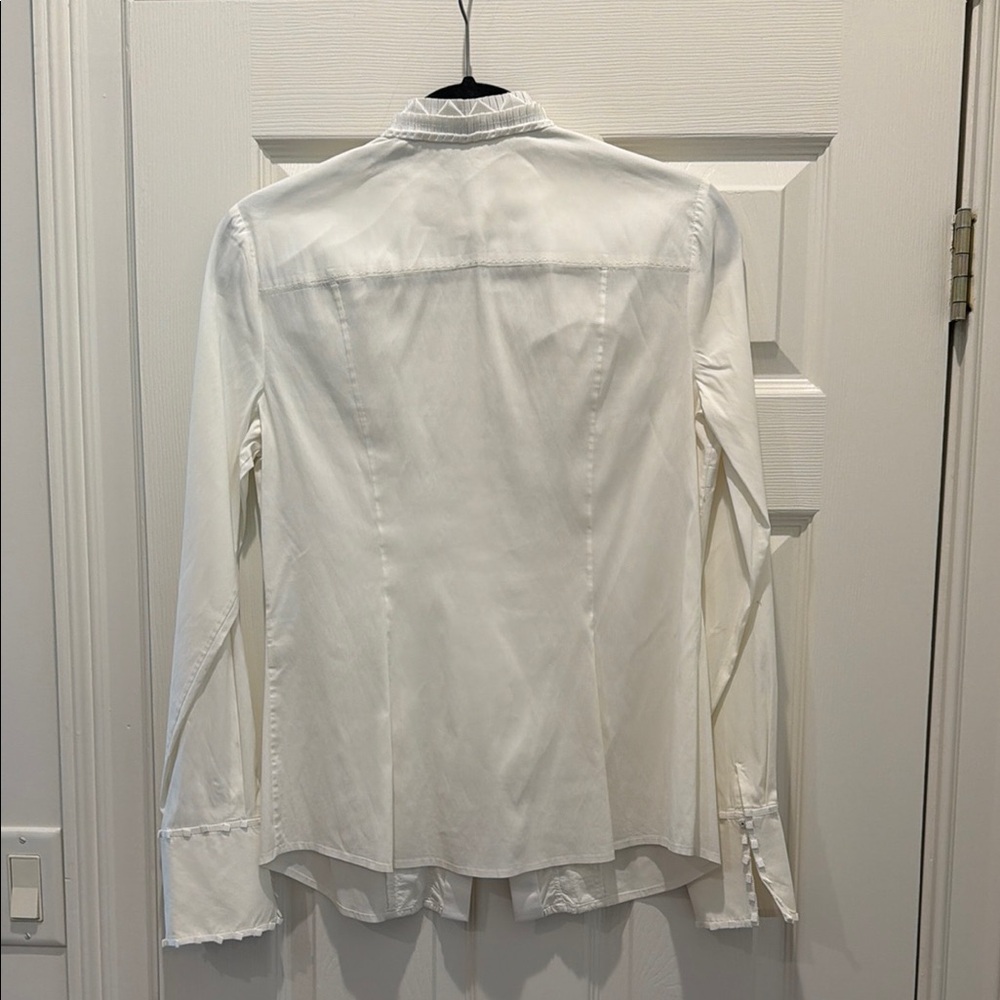 Elie Tahari Ivory Ruffled Trim Blouse Sz S. - Picture 5 of 8